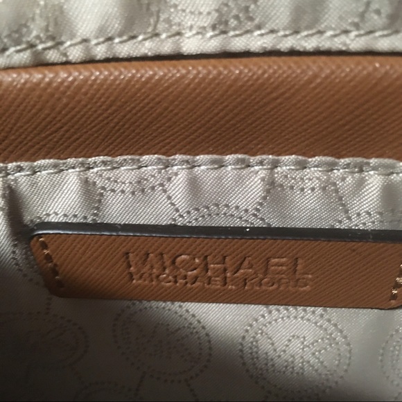 Michael Kors Yellow Crossbody Purse - Picture 6 of 13